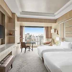 https://shangri-la-at-the-fort.angeleshotels.net