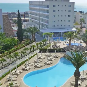 https://sandra-hotel-apts.protaras-cy-hotels.com